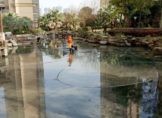 保靖景观池淤泥清理